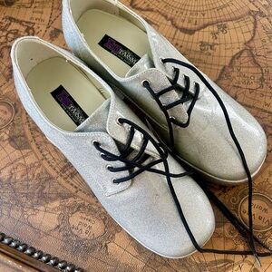 Funtasma Metallic Silver Shoes 11 inches 10-11 size 2 small scuffs platform rave